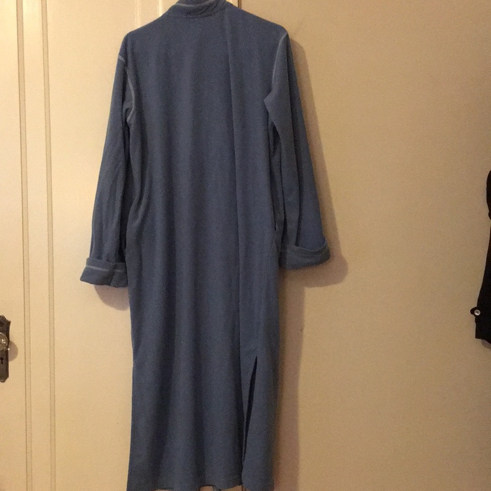 Fleece Robe - Picture 2 of 3